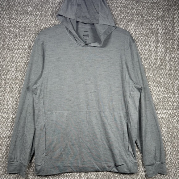 Nike Mens Medium Dri-FIT Yoga Lightweight Loose Fit Hoodie Shirt Gray DQ4886-045 - Picture 1 of 9
